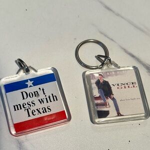 Don't Mess with Texas and Vince Gill keychains